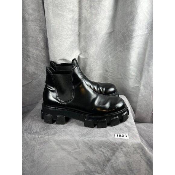 PRADA Monolith Brushed Leather Lug Sole Chelsea Pull On Ankle Boots Black $1290 - Picture 1 of 8